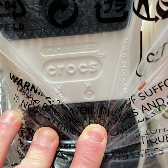 COPY - Crocs at work all white NWT women’s size 7 men’s size 5 no slip - Picture 4 of 8